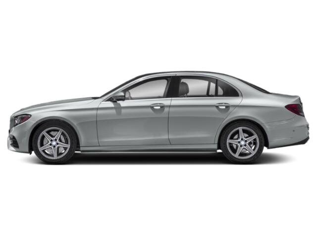 2017 Mercedes Benz E photo 2