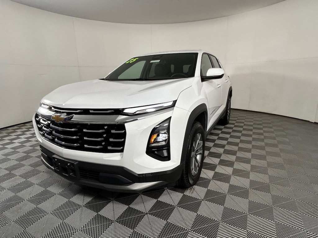 Used 2025 Chevrolet Equinox AWD 4dr LT w/2LT SUV