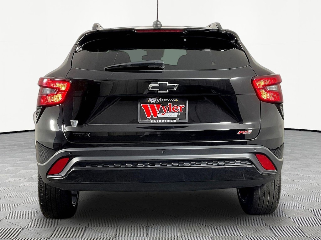 Used 2024 Chevrolet Trax FWD 4dr 2RS SUV
