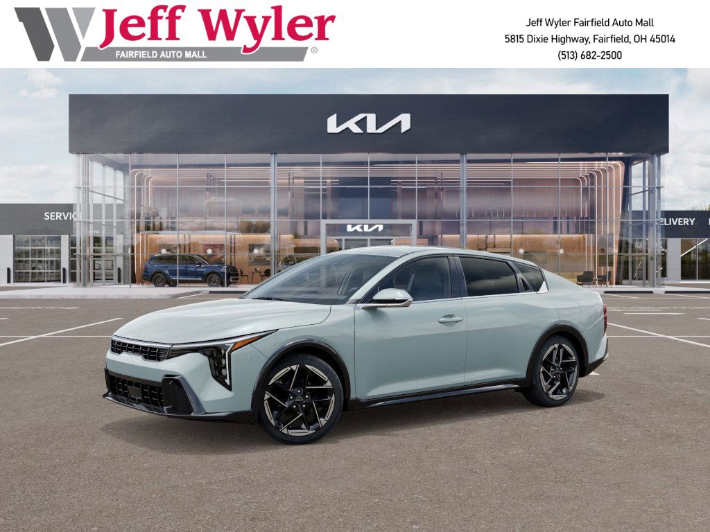 2025 Kia K4 GT-Line photo 3