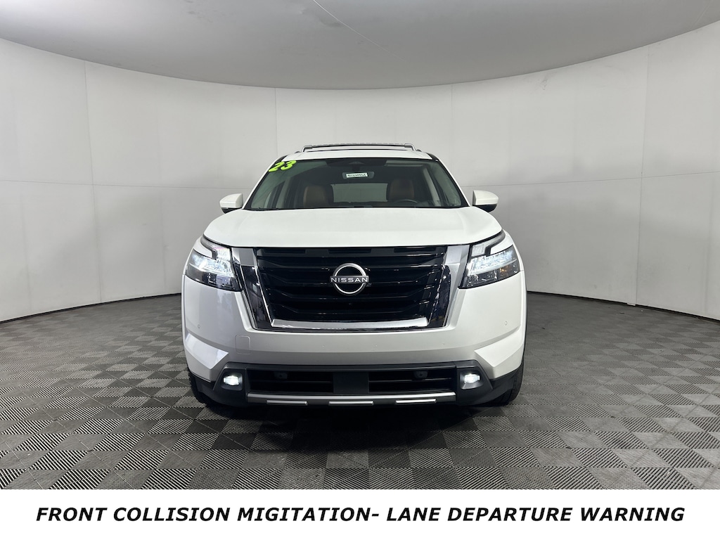 Used 2023 Nissan Pathfinder Platinum 4WD SUV