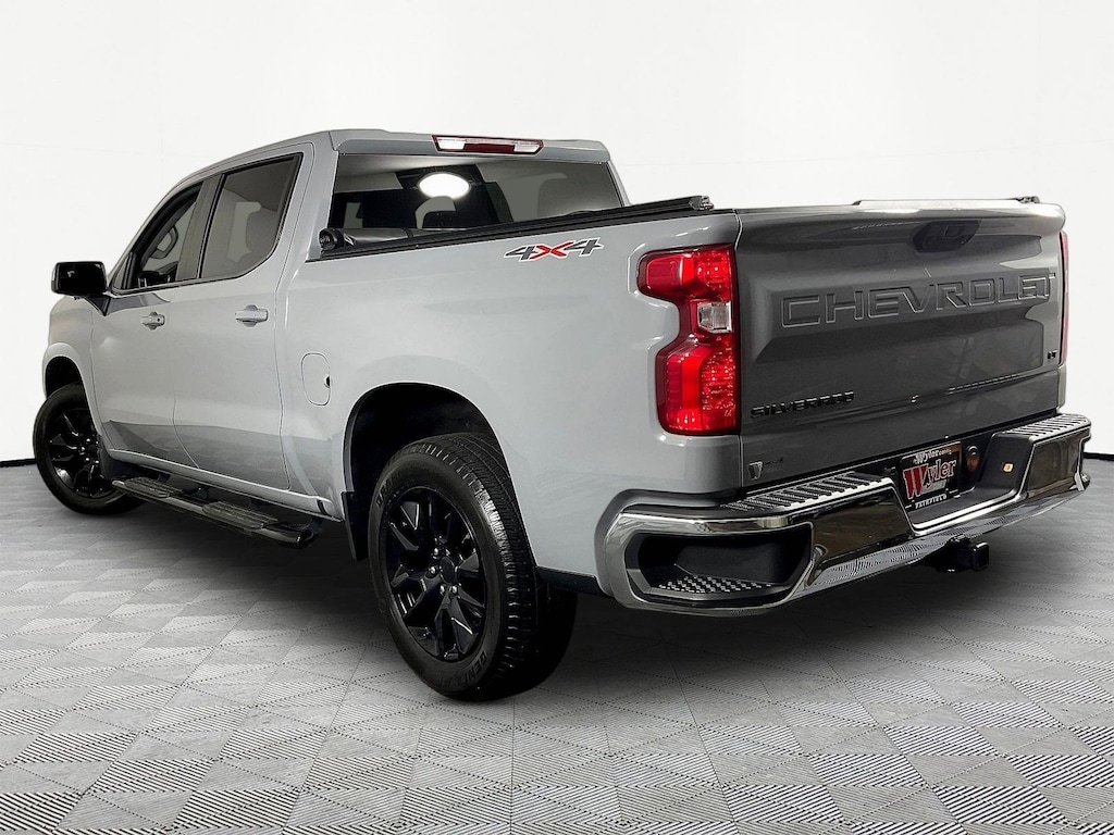 Used 2024 Chevrolet Silverado 1500 4WD Crew Cab 147 LT w/1LT Truck Crew Cab