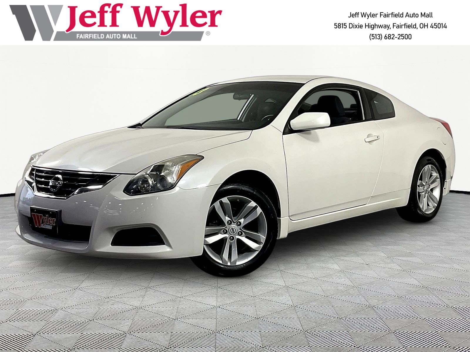 2013 Nissan Altima Coupe 2.5 S CVT's photo