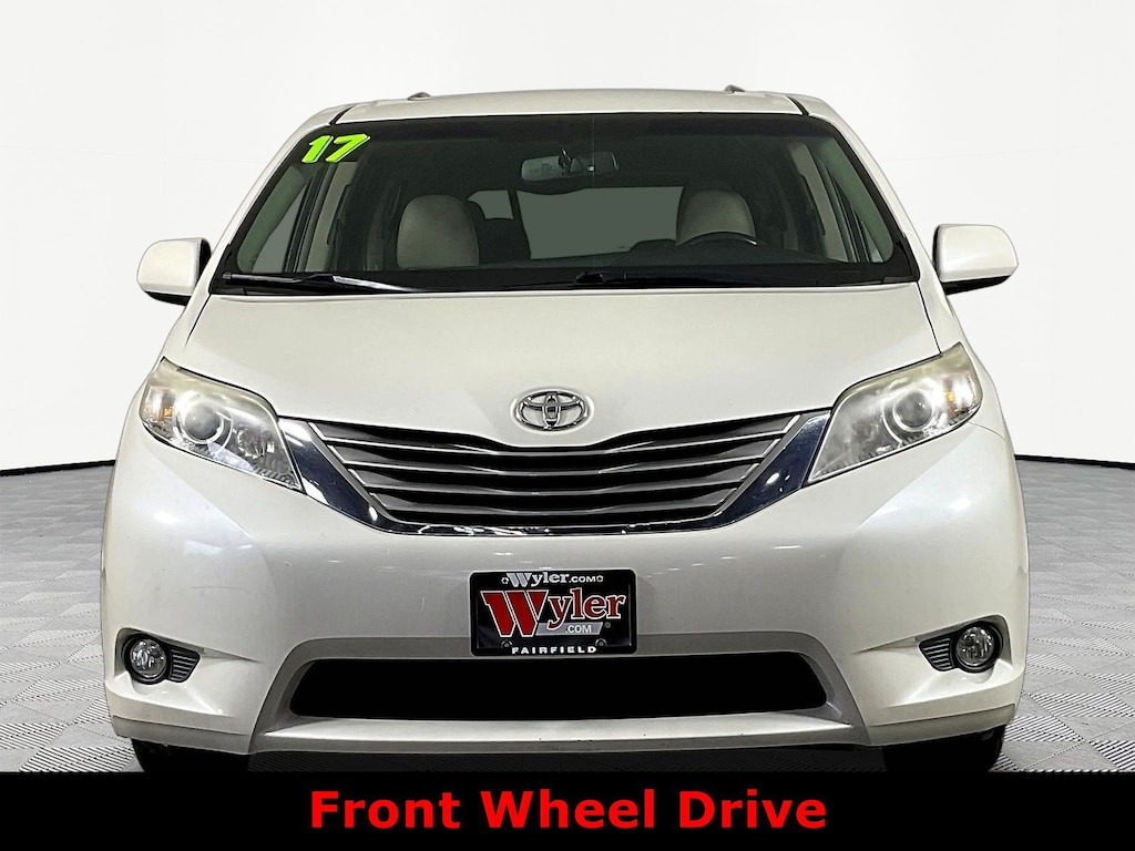 Used 2017 Toyota Sienna XLE Auto Access Seat FWD 7-Passenger Van