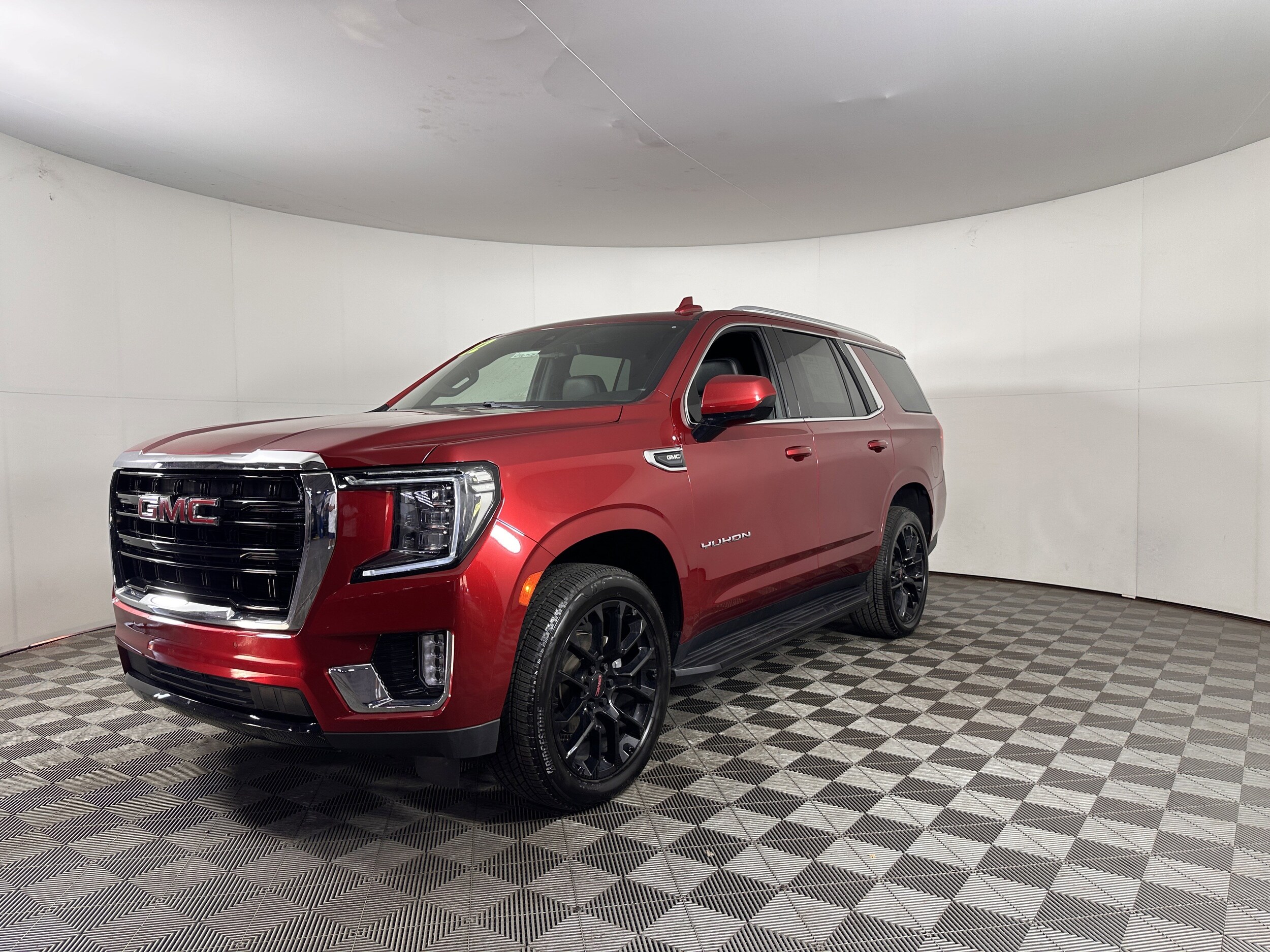 2022 Gmc Yukon SLE photo 3
