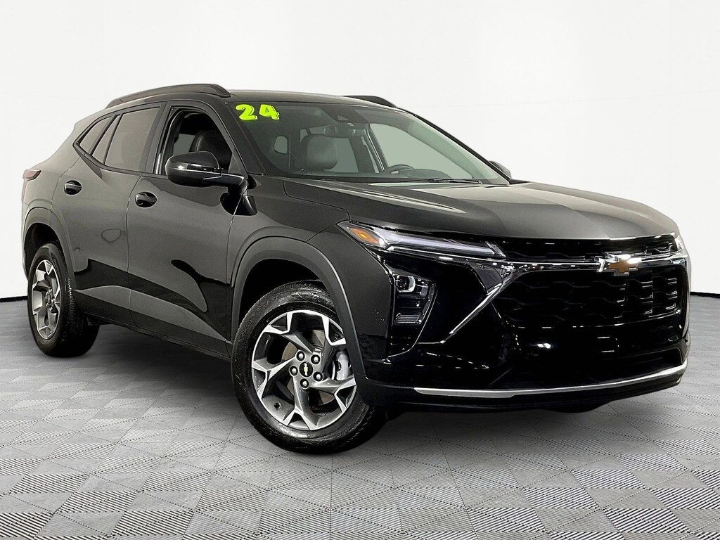 Used 2024 Chevrolet Trax FWD 4dr LT SUV