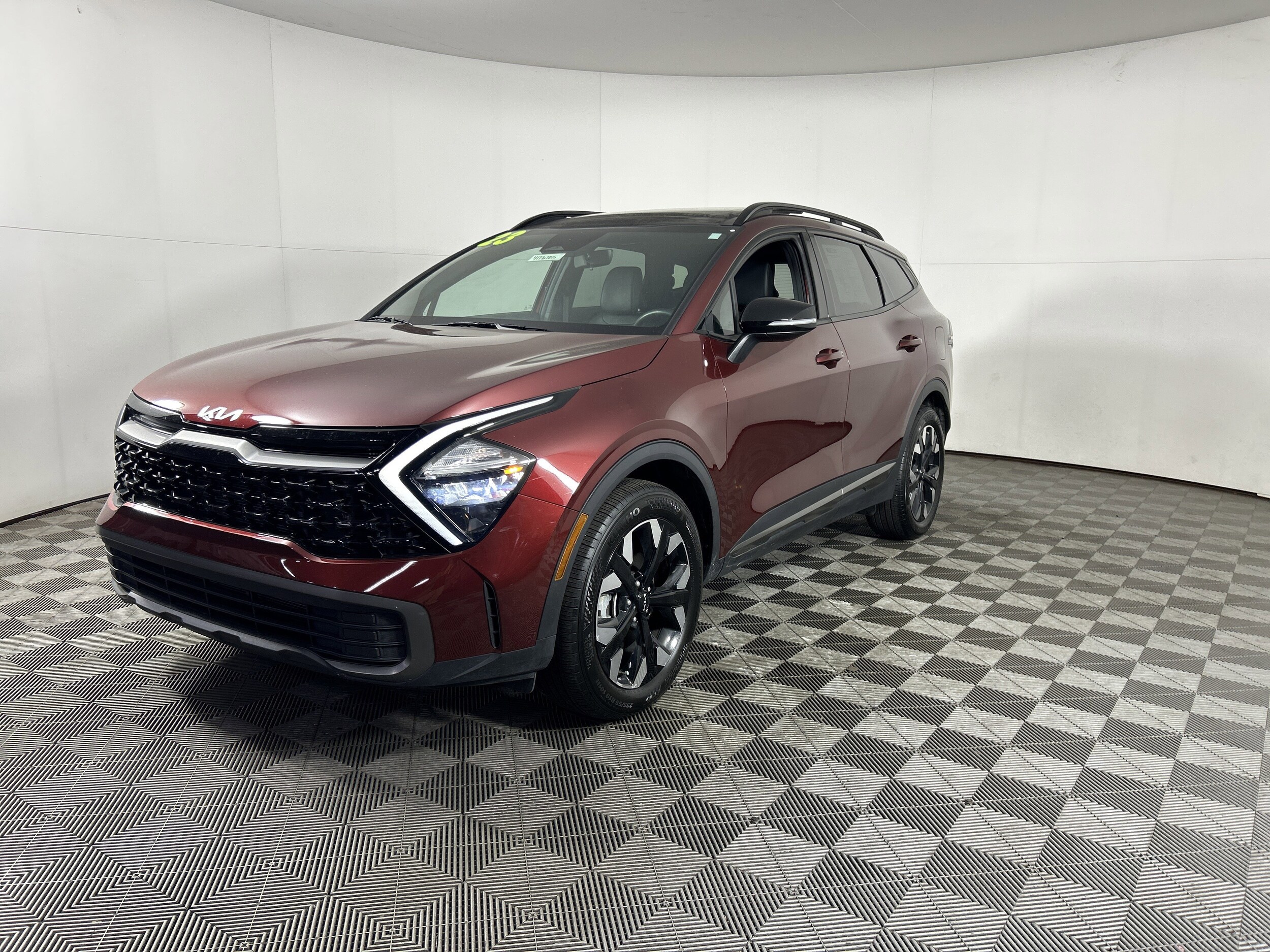 2023 Kia Sportage X-Line photo 2