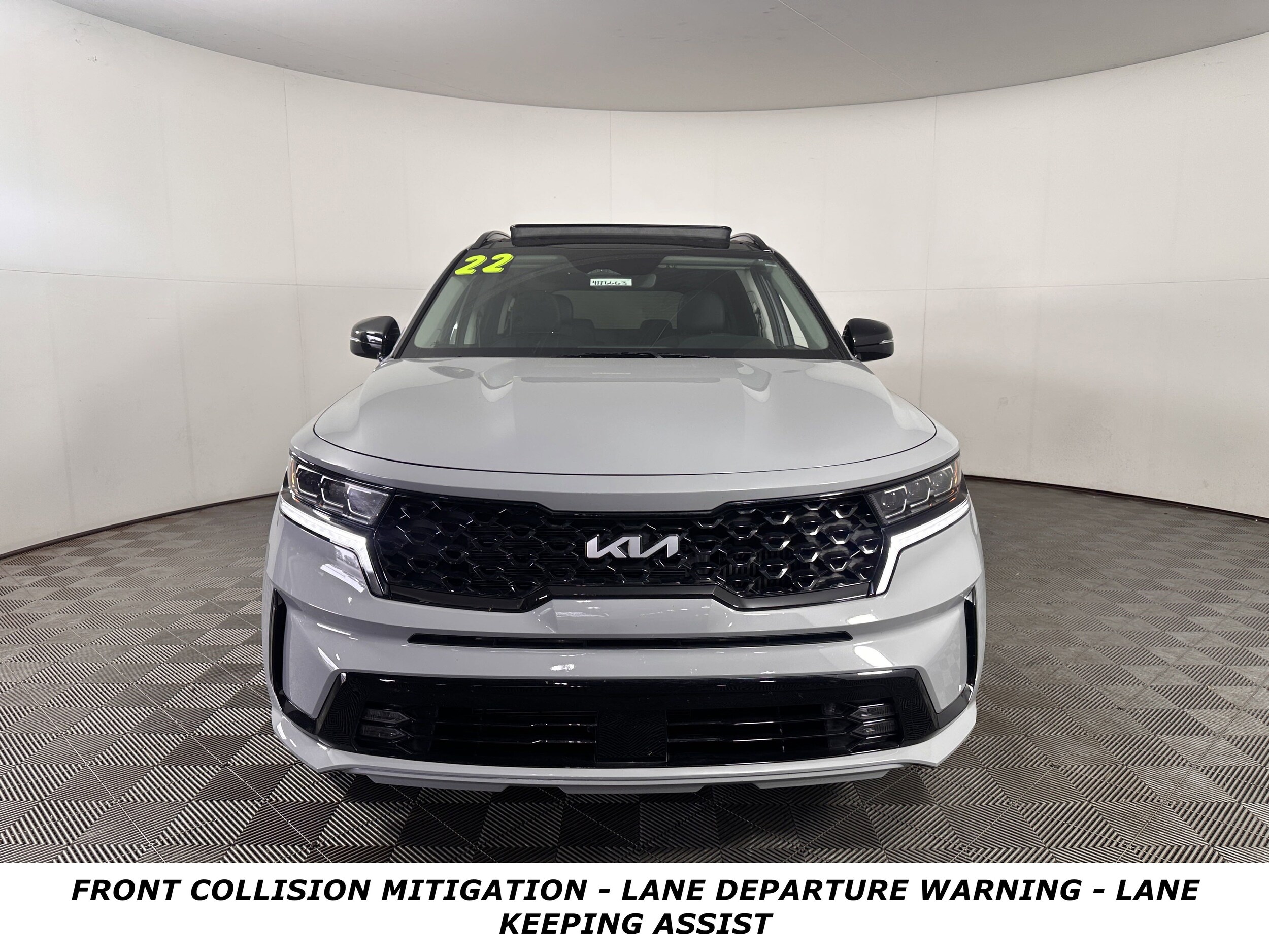 2022 Kia Sorento SX photo 2
