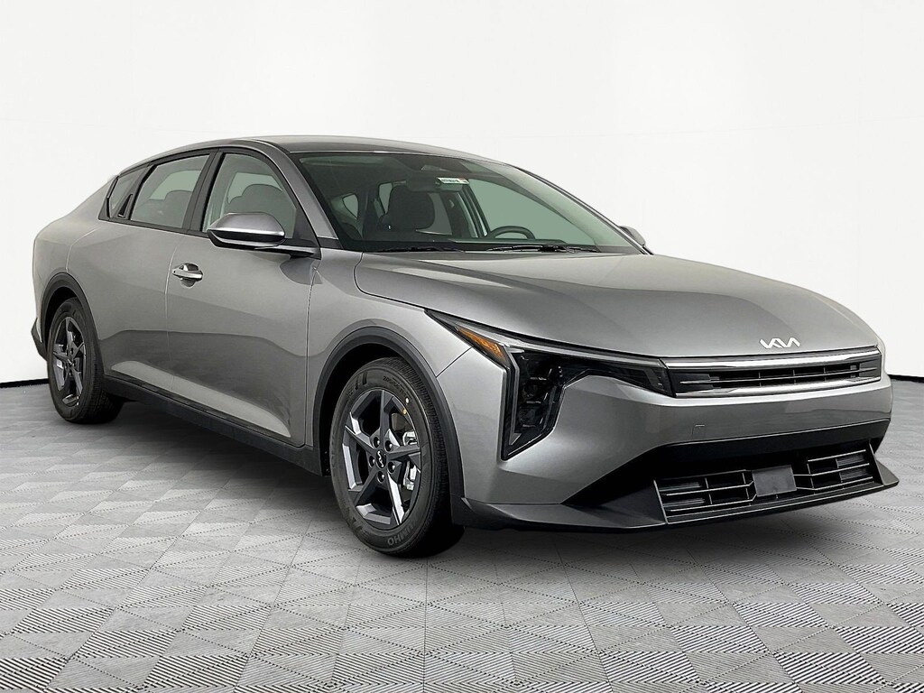 New 2026 Kia K4 LXS Sedan