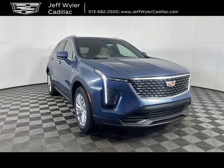 2024 CADILLAC XT4 Luxury SUV