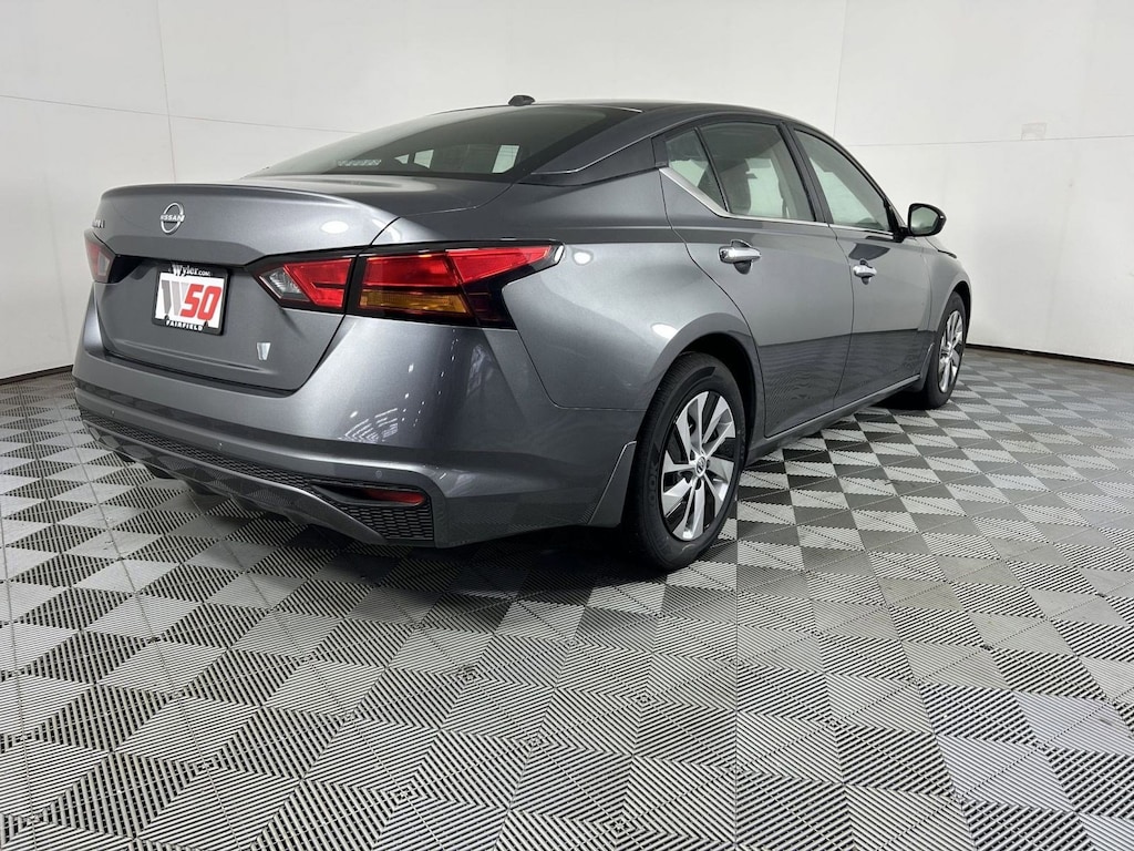 Used 2025 Nissan Altima S FWD Sedan