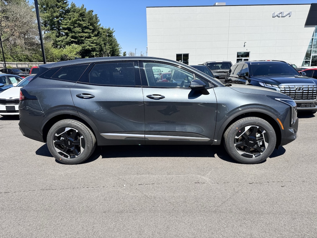 New 2026 Kia Sportage Hybrid S SUV