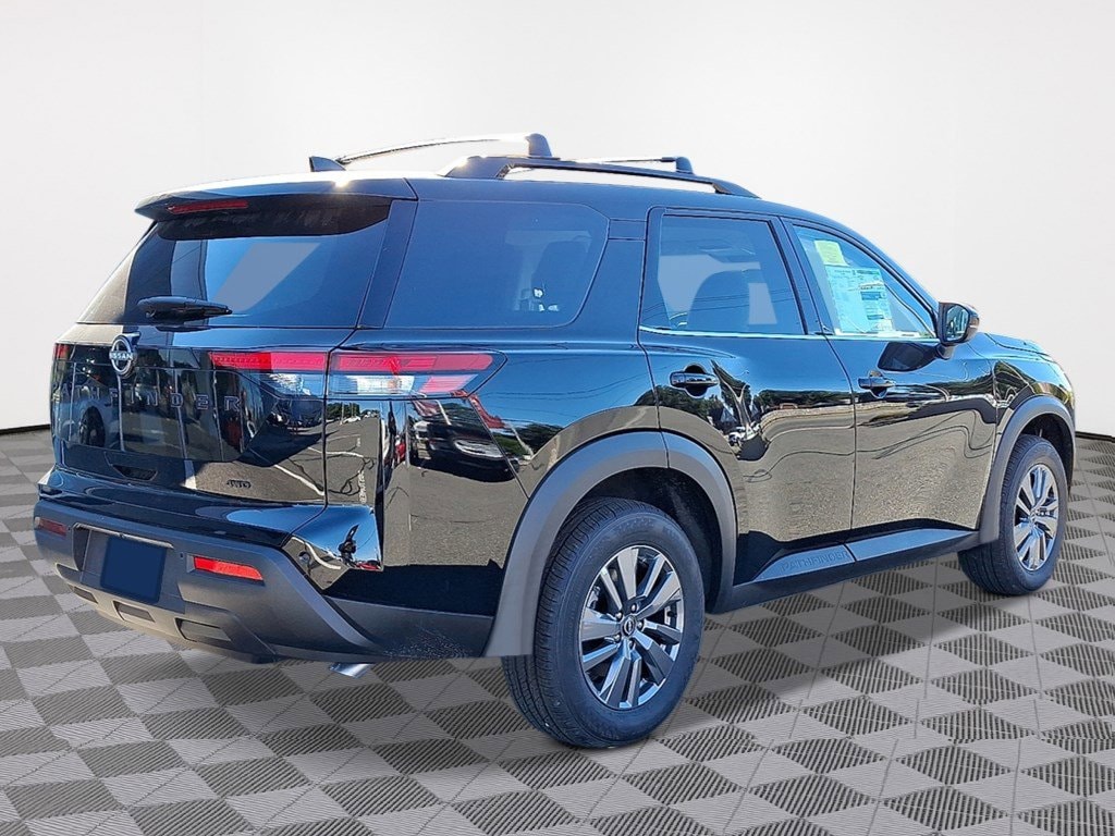 New 2025 Nissan Pathfinder SV SUV