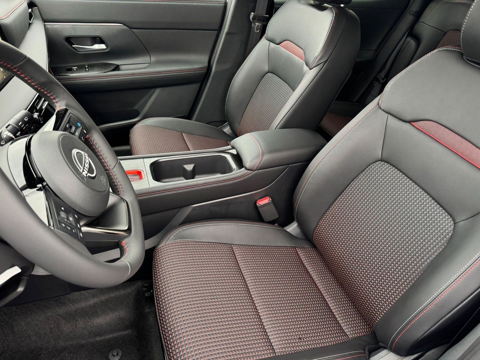 2026 Nissan KICKS SR AWD - Photo 14