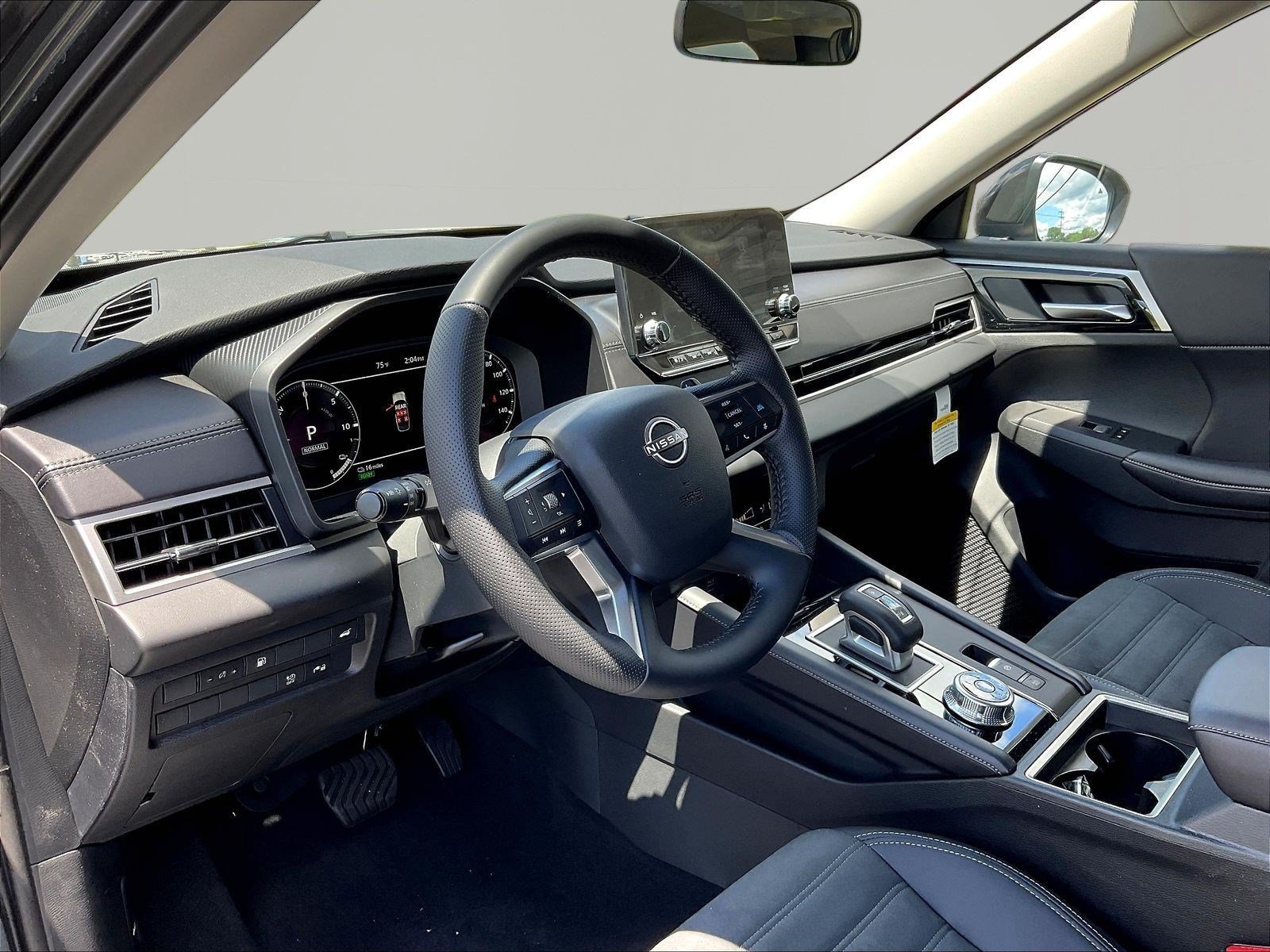 2026 Nissan Rogue Plug-In Hybrid SL - Photo 17