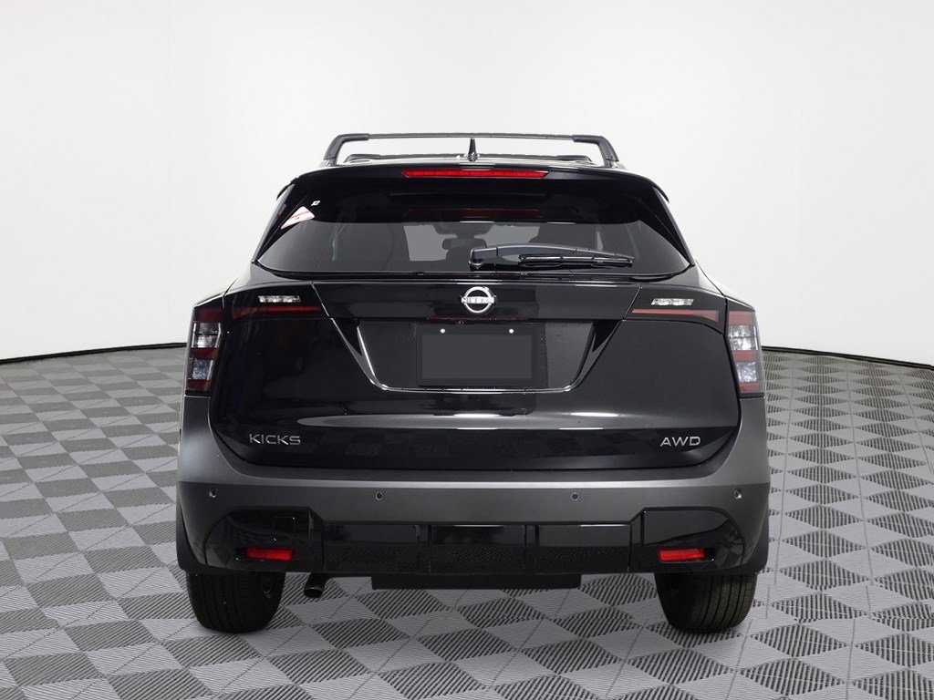 2026 Nissan Kicks SV photo 4