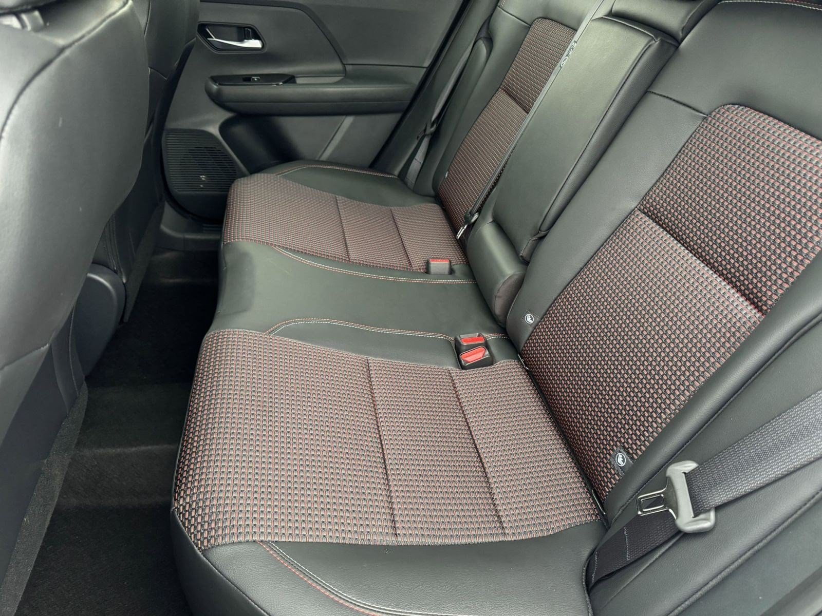 2026 Nissan KICKS SR AWD - Photo 22