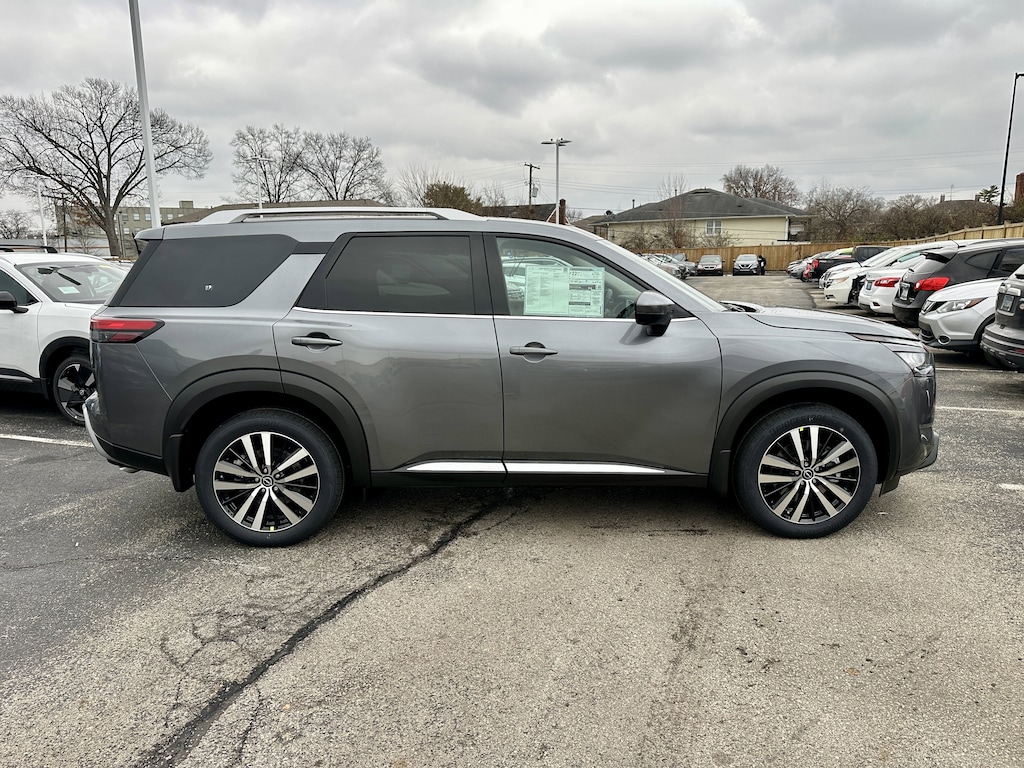 New 2025 Nissan Pathfinder Platinum SUV