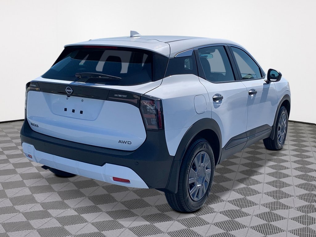 New 2025 Nissan Kicks S SUV