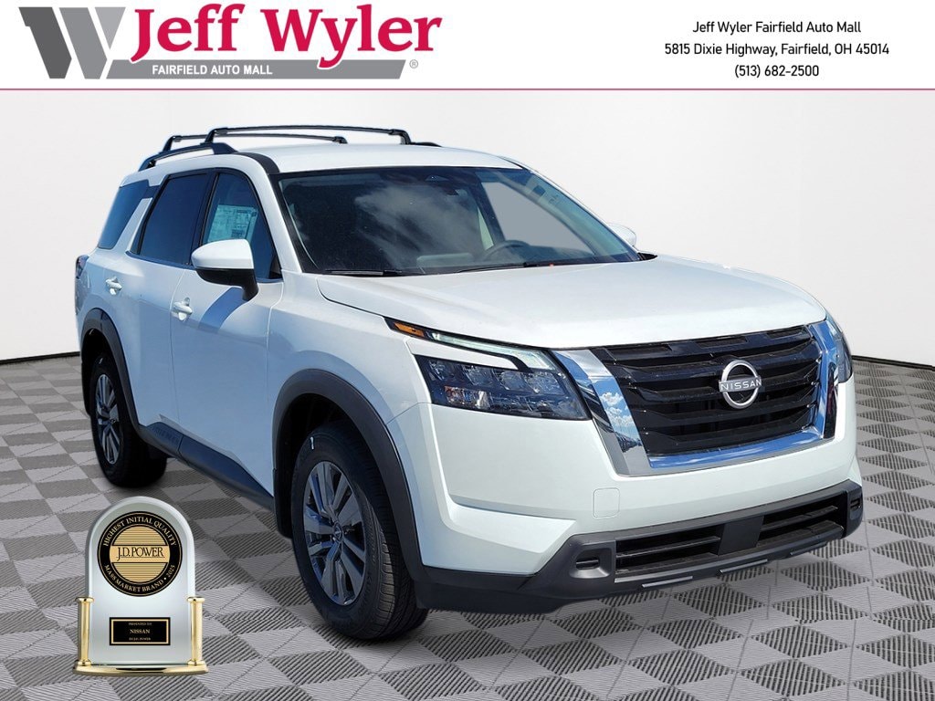 2025 Nissan Pathfinder SV's photo