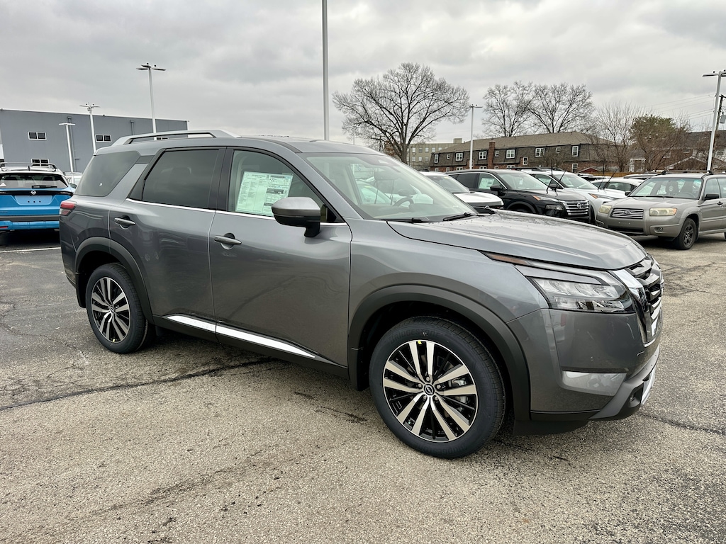 New 2025 Nissan Pathfinder Platinum SUV