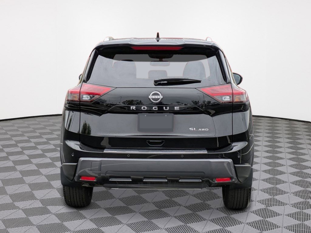 2025 Nissan Rogue SL photo 3