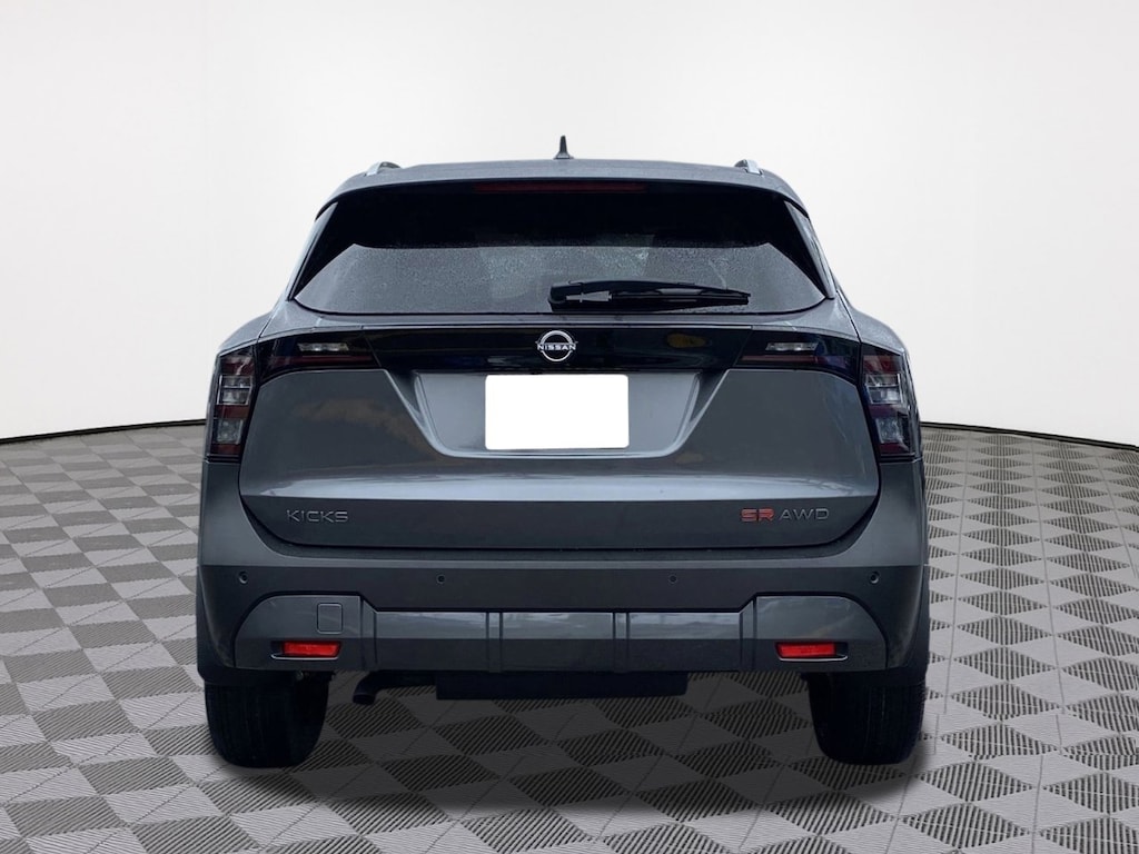 New 2026 Nissan Kicks SR SUV