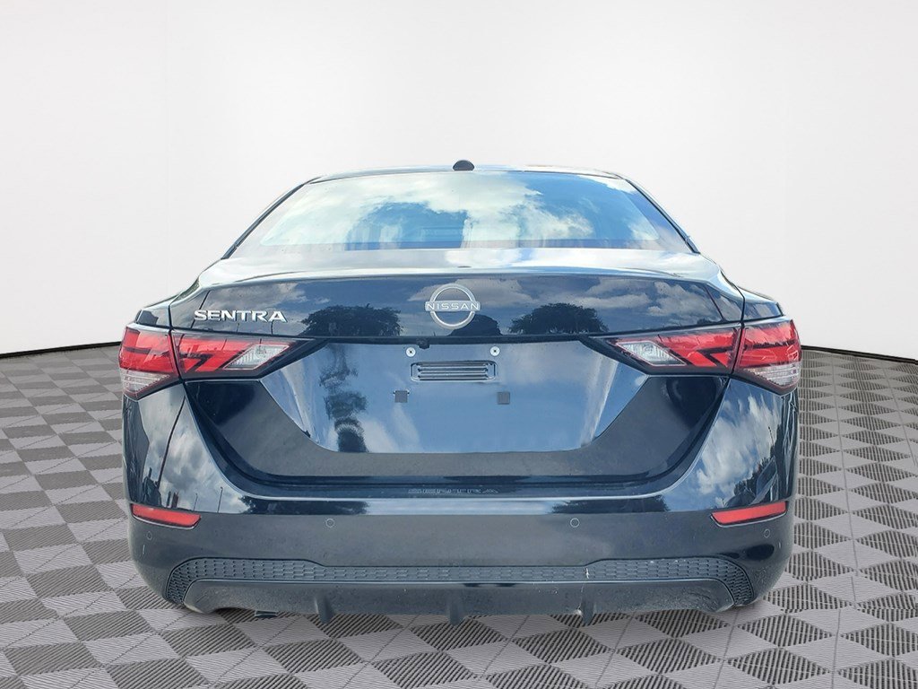 2025 Nissan Sentra SV photo 4