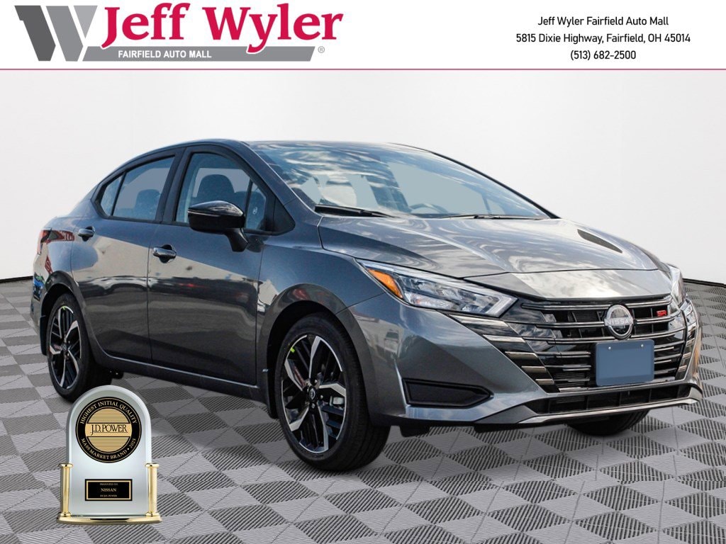 2025 Nissan Versa Sedan SR's photo