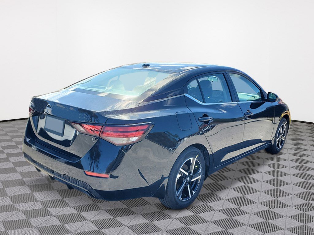 2025 Nissan Sentra SV photo 3