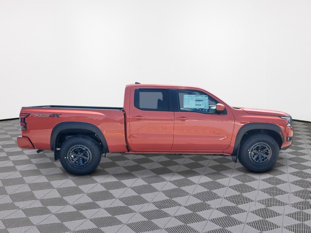 2025 Nissan Frontier PRO-4X photo 2