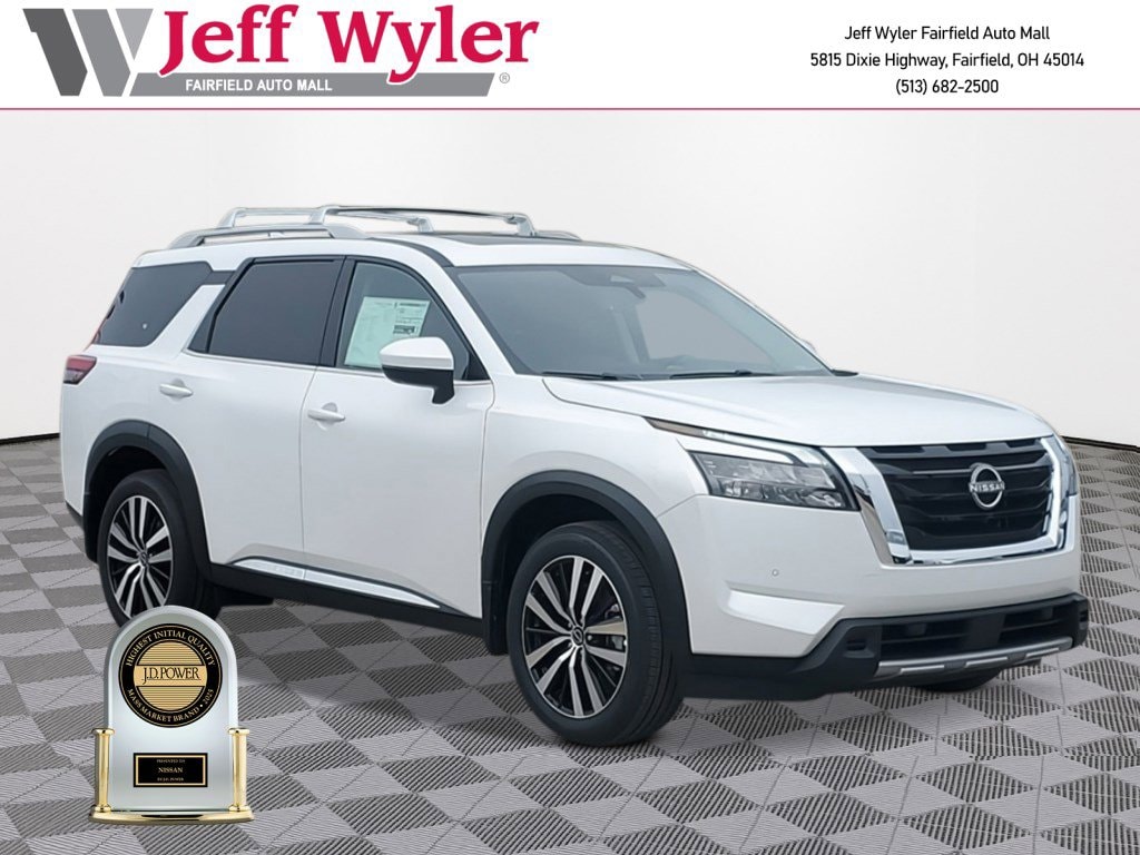 2025 Nissan Pathfinder Platinum's photo
