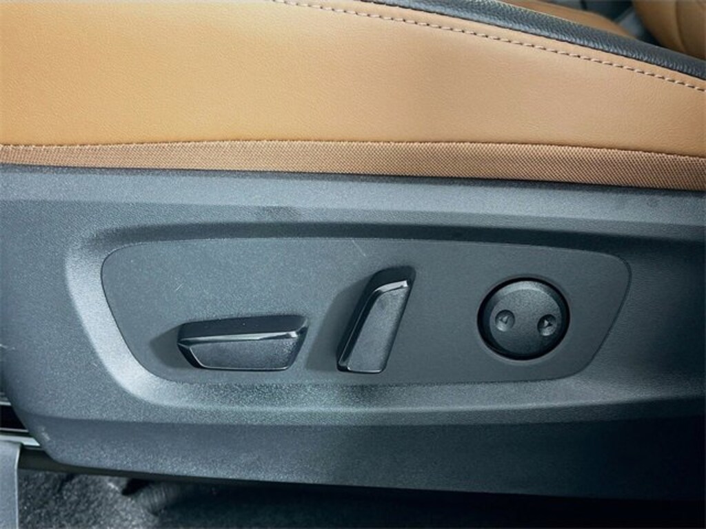 New 2025 Nissan Pathfinder Platinum SUV