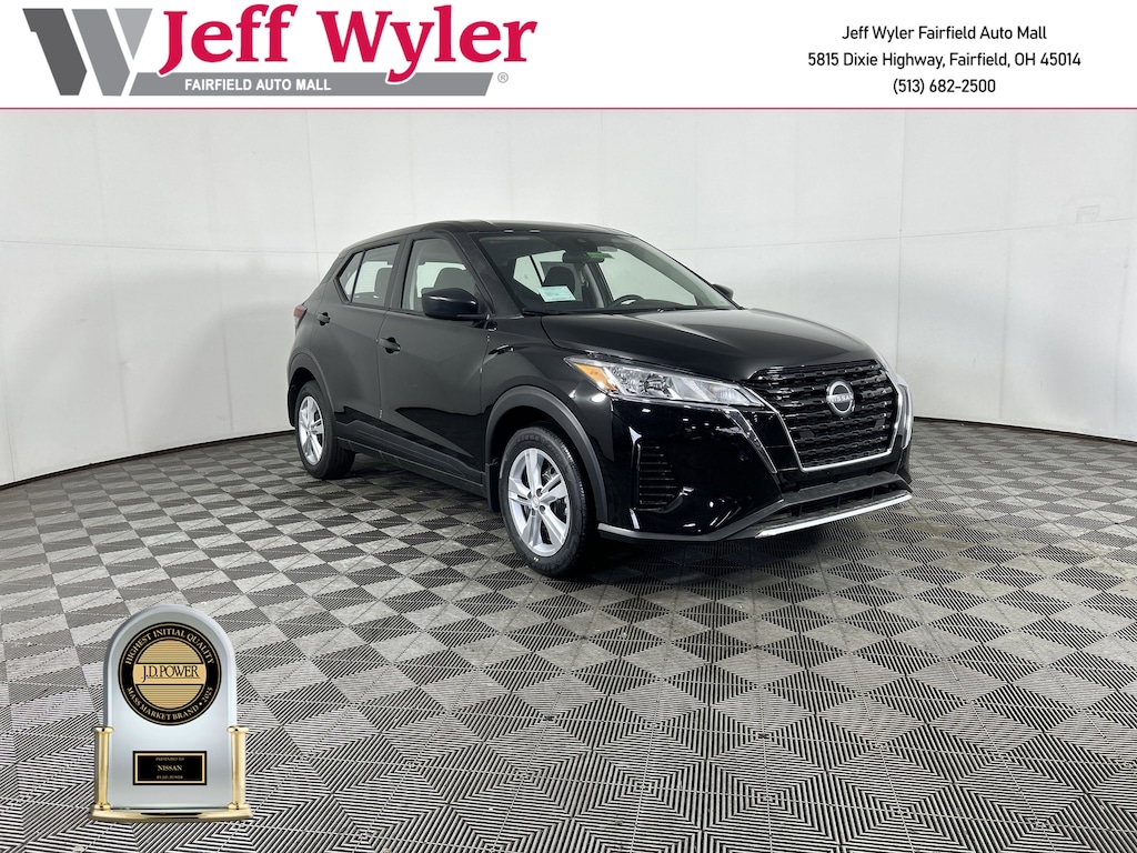 New 2025 Nissan Kicks Play S SUV