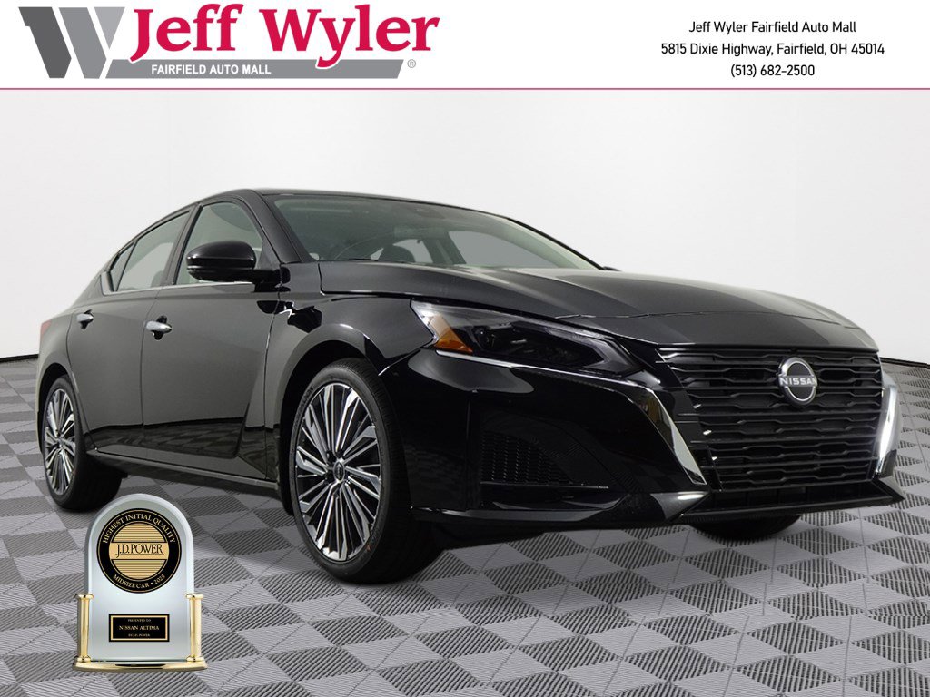 2025 Nissan Altima SL's photo