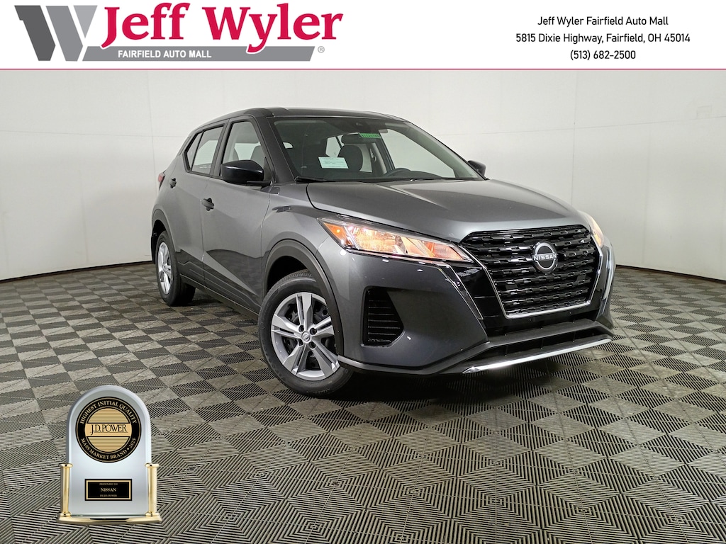 New 2025 Nissan Kicks Play S SUV