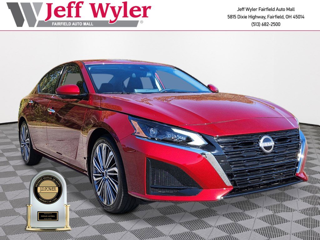 2025 Nissan Altima SL's photo