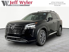 2026 Nissan Pathfinder Platinum SUV