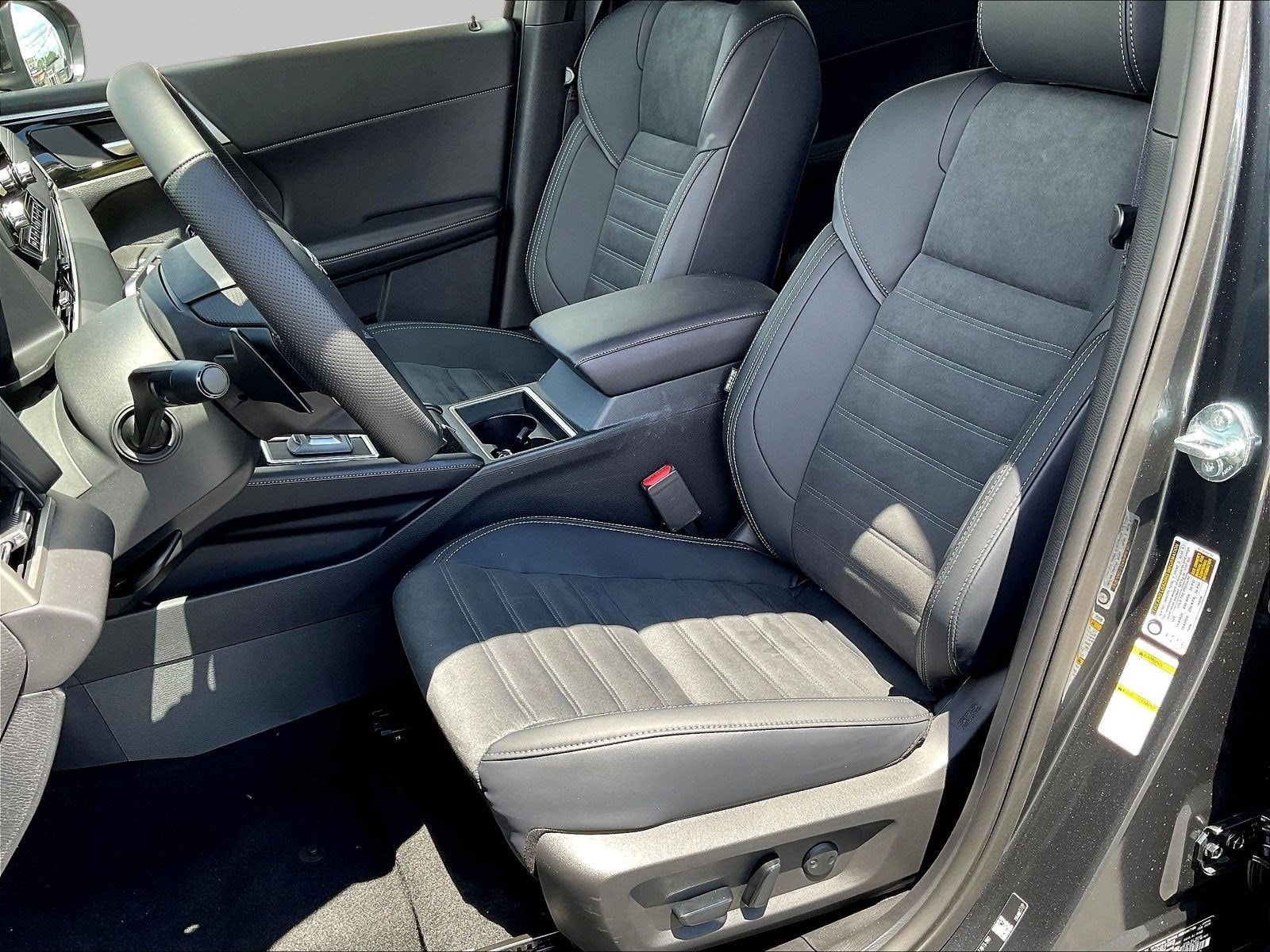 2026 Nissan Rogue Plug-In Hybrid SL - Photo 18