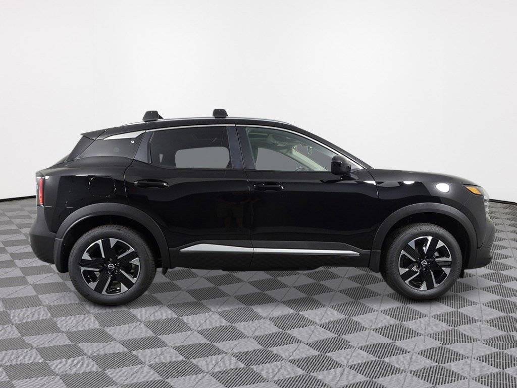 2026 Nissan Kicks SV photo 2