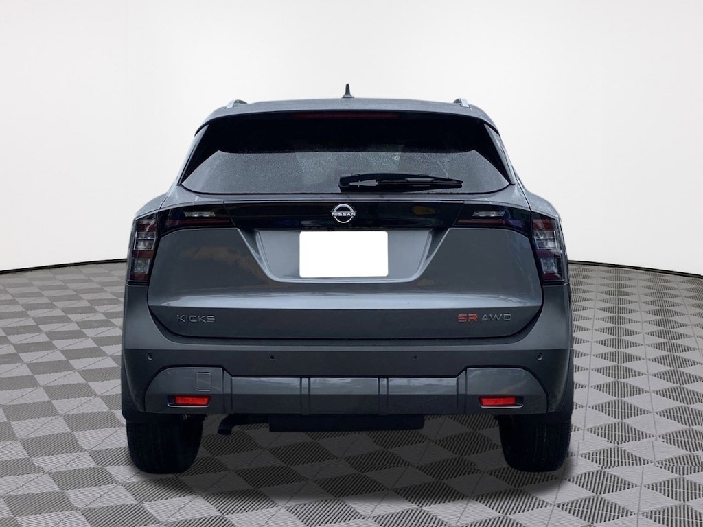 New 2026 Nissan Kicks SR SUV