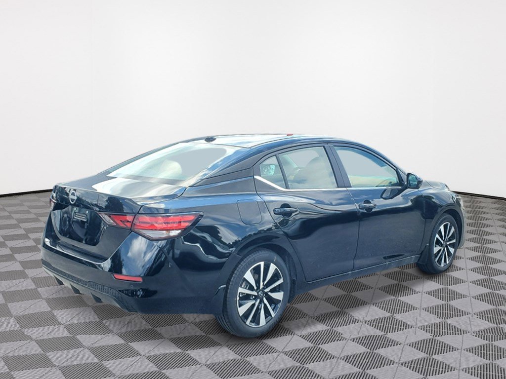 2025 Nissan Sentra SV photo 3