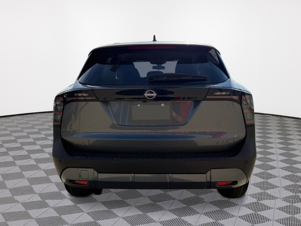 2026 Nissan Kicks SV photo 3
