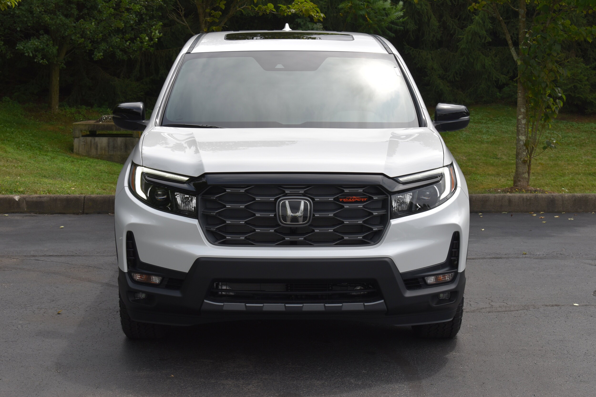 2025 Honda Ridgeline TrailSport photo 2