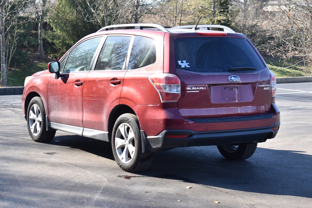 Used 2015 Subaru Forester 2.5i Premium (CVT) SUV