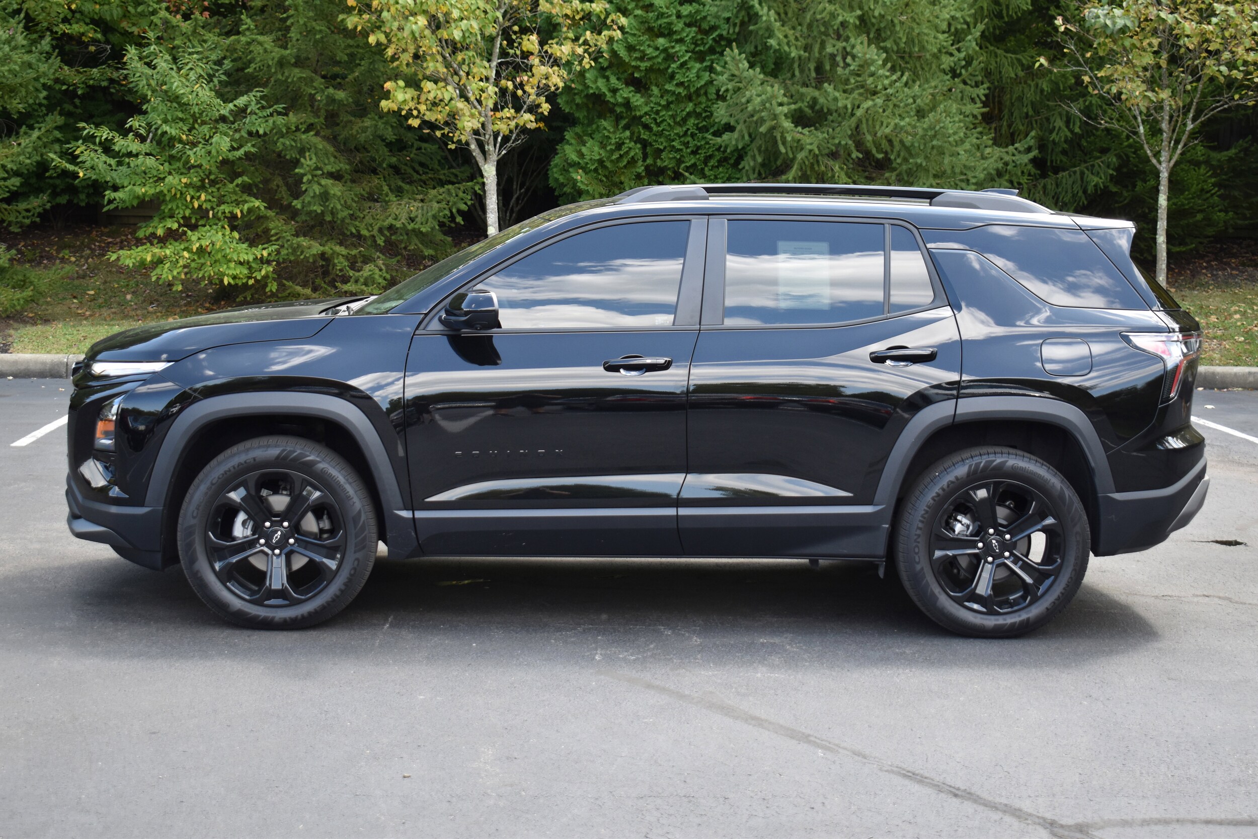 2025 Chevrolet Equinox LT photo 4