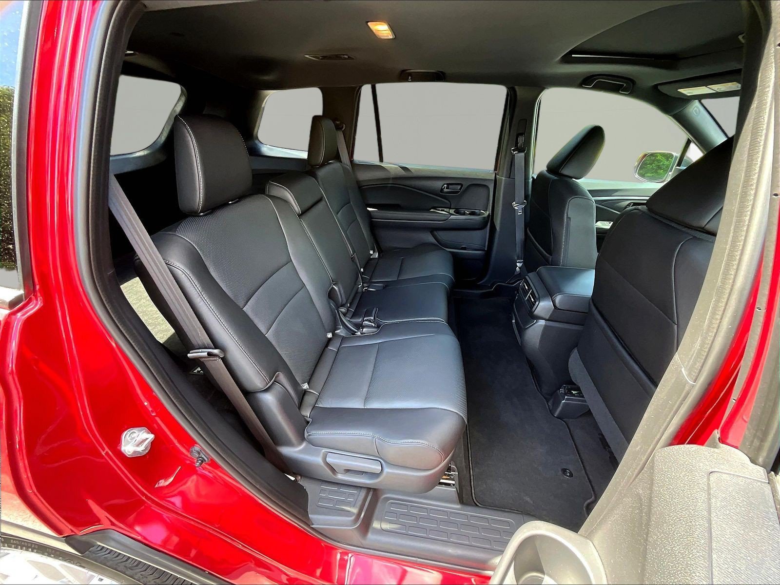 2024 Honda Passport EX-L - Photo 28