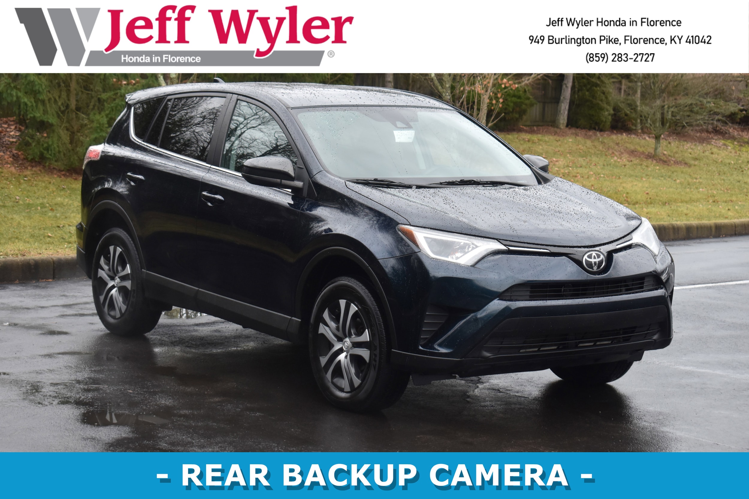 2018 Toyota RAV4 LE's photo