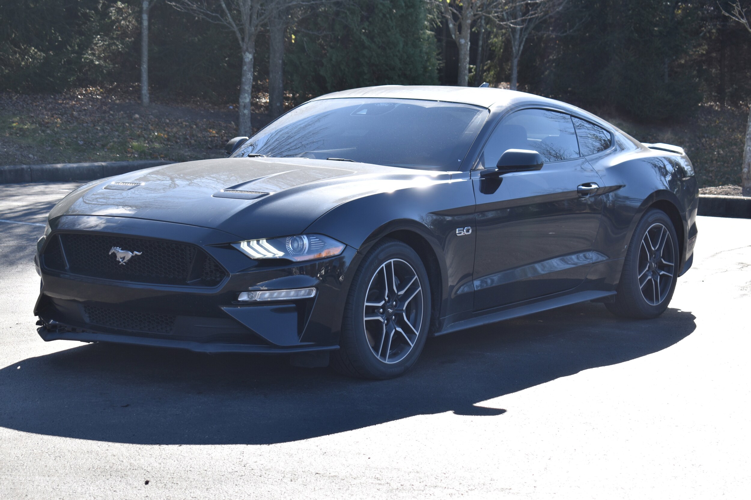 2022 Ford Mustang GT photo 2