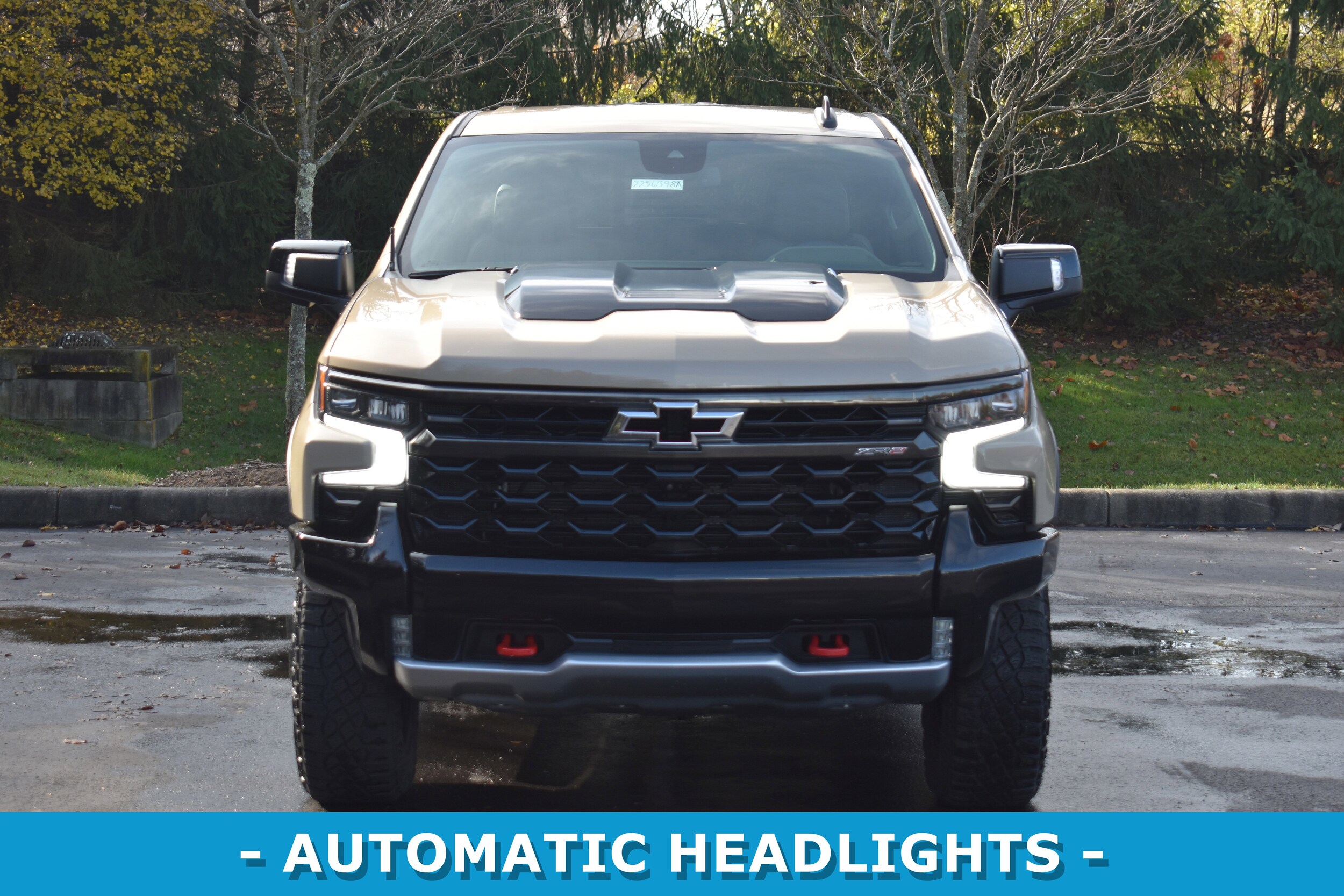 2022 Chevrolet Silverado 1500 ZR2 photo 2